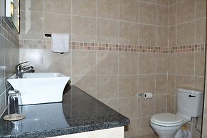 Thakadu Hotel, Casino & Conference Centre