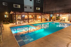 Earl Heights Suites Hotel