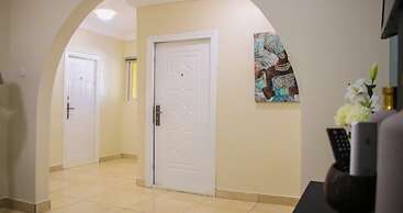 Earl Heights Suites Hotel