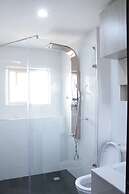 Earl Heights Suites Hotel