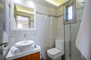 Ormos Holiday Studios