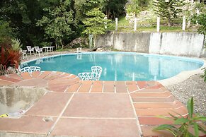 Auberge Du Mont Saint Jean