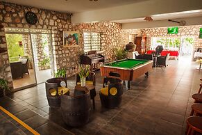 Auberge Du Mont Saint Jean