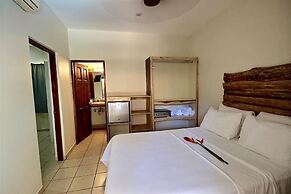 Ten North Tamarindo Beach Hotel