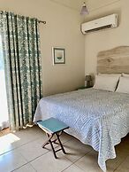 Ten North Tamarindo Beach Hotel