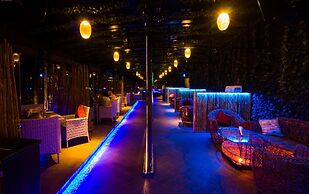 Hotel Mittal Avenue & Paradise