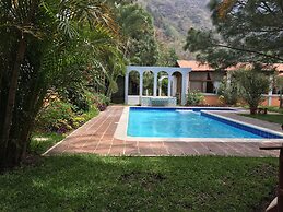 Grand Hotel Panajachel