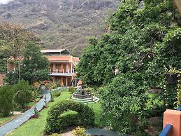 Grand Hotel Panajachel