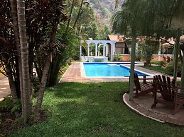 Grand Hotel Panajachel