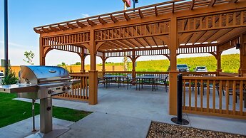 Best Western Plus Hudson Hotel & Suites