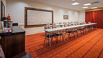 Best Western Plus Hudson Hotel & Suites