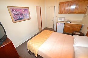 Perfect Stay Inn & Suites