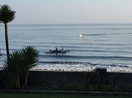 Air Sanih Beach Villa