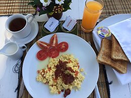 Air Sanih Beach Villa