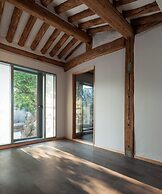 Hanok Residence Hotel Side