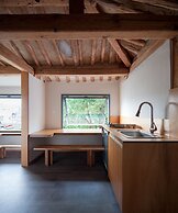 Hanok Residence Hotel Side