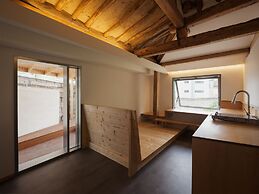 Hanok Residence Hotel Side