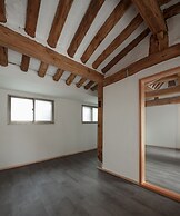 Hanok Residence Hotel Side