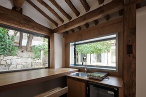 Hanok Residence Hotel Side