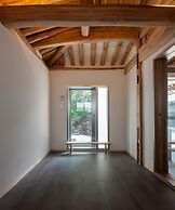 Hanok Residence Hotel Side