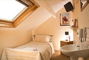 Leonardo's Guest House