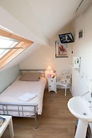 Leonardo's Guest House
