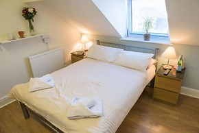 Leonardo's Guest House