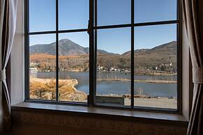 Shirakabako Hotel PAIPU NO KEMURI