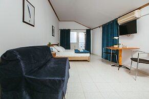 Happy Days Hotel Christina