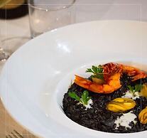 La Blanca Resort & Spa