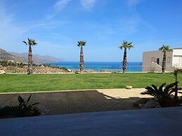 La Blanca Resort & Spa