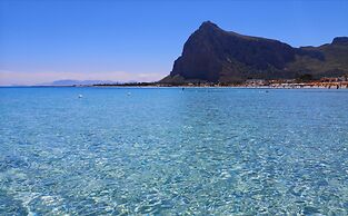 La Blanca Resort & Spa