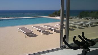 La Blanca Resort & Spa