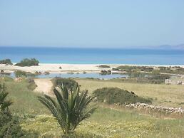 Aeraki Studios & Apartments