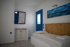 Aeraki Studios & Apartments