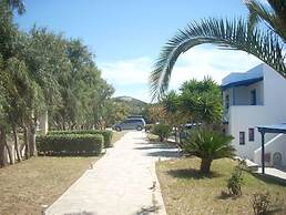 Aeraki Studios & Apartments