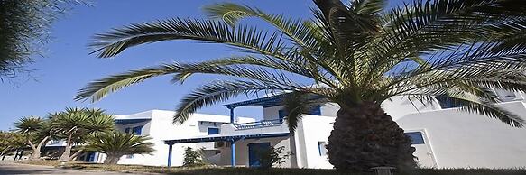 Aeraki Studios & Apartments