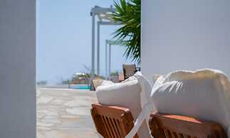 Aeraki Studios & Apartments