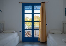 Aeraki Studios & Apartments