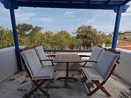 Aeraki Studios & Apartments