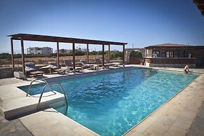 Aeraki Studios & Apartments