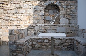 Aeraki Studios & Apartments