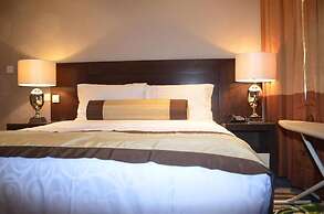 Lakewood Luxury Apartment