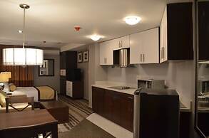 Lakewood Luxury Apartment