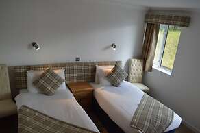 Loch Long Hotel