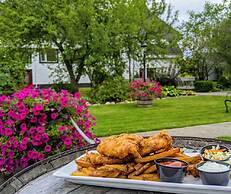 Glenora Inn & Distillery