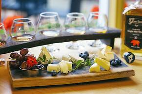 Glenora Inn & Distillery