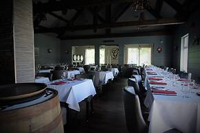 Glenora Inn & Distillery