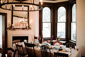 Iron Kettle Bed and Breakfast
