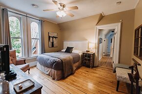 Iron Kettle Bed and Breakfast